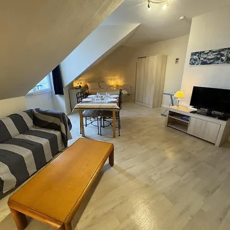 Centre Apartment *